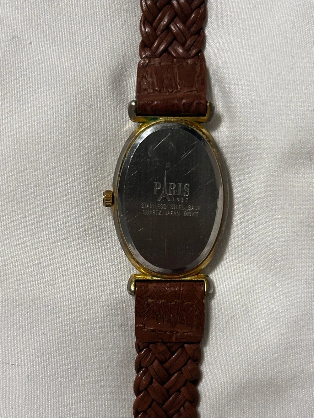 Paris 1937 Oval Quartz Watch in Brown and Gold